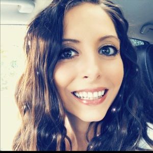 Meet your Posher, Amanda l